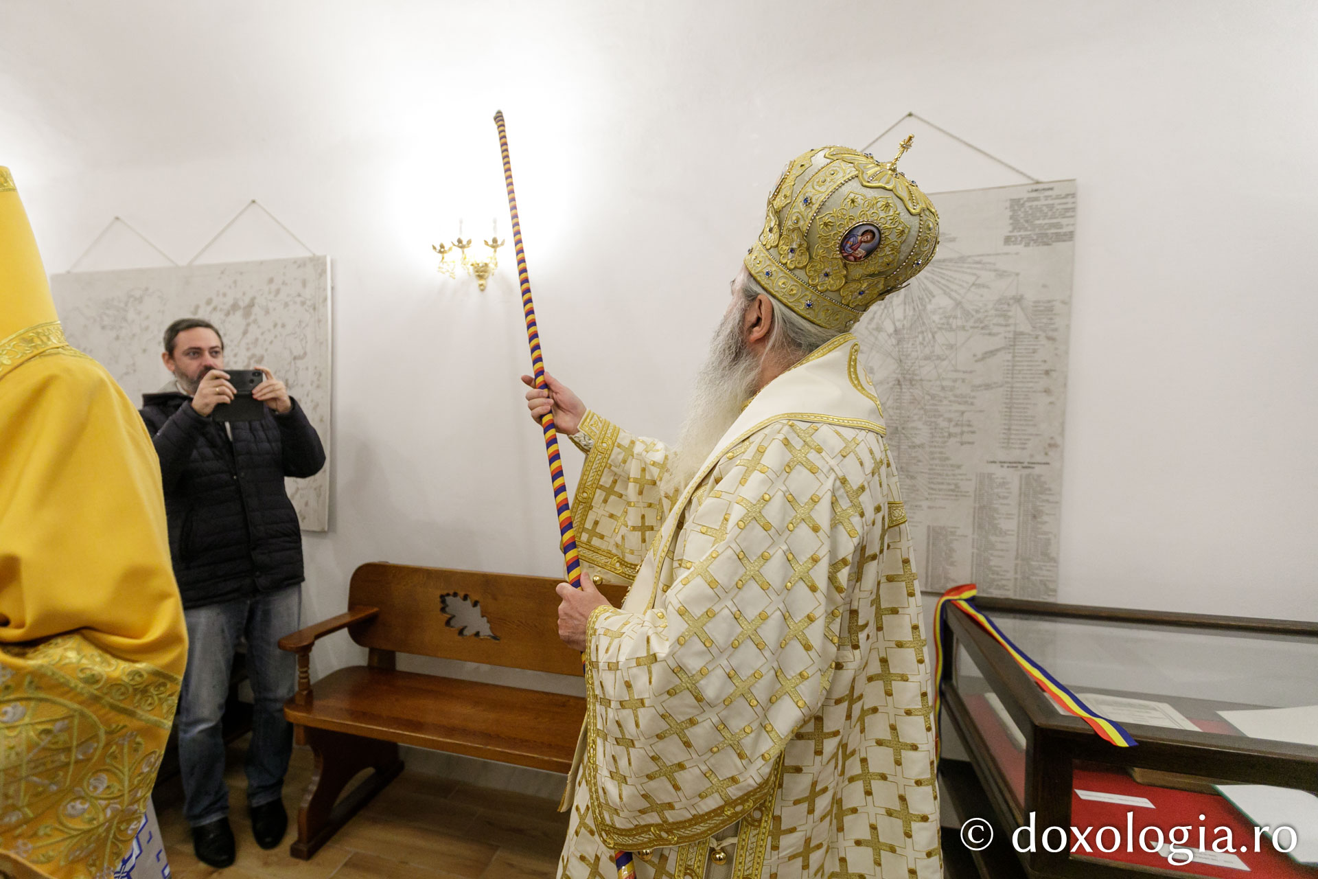 Sărbătoarea Sfântului Paisie Velicicovschi la Mănăstirea Neamț, la 300 de ani de la nașterea marelui isihast