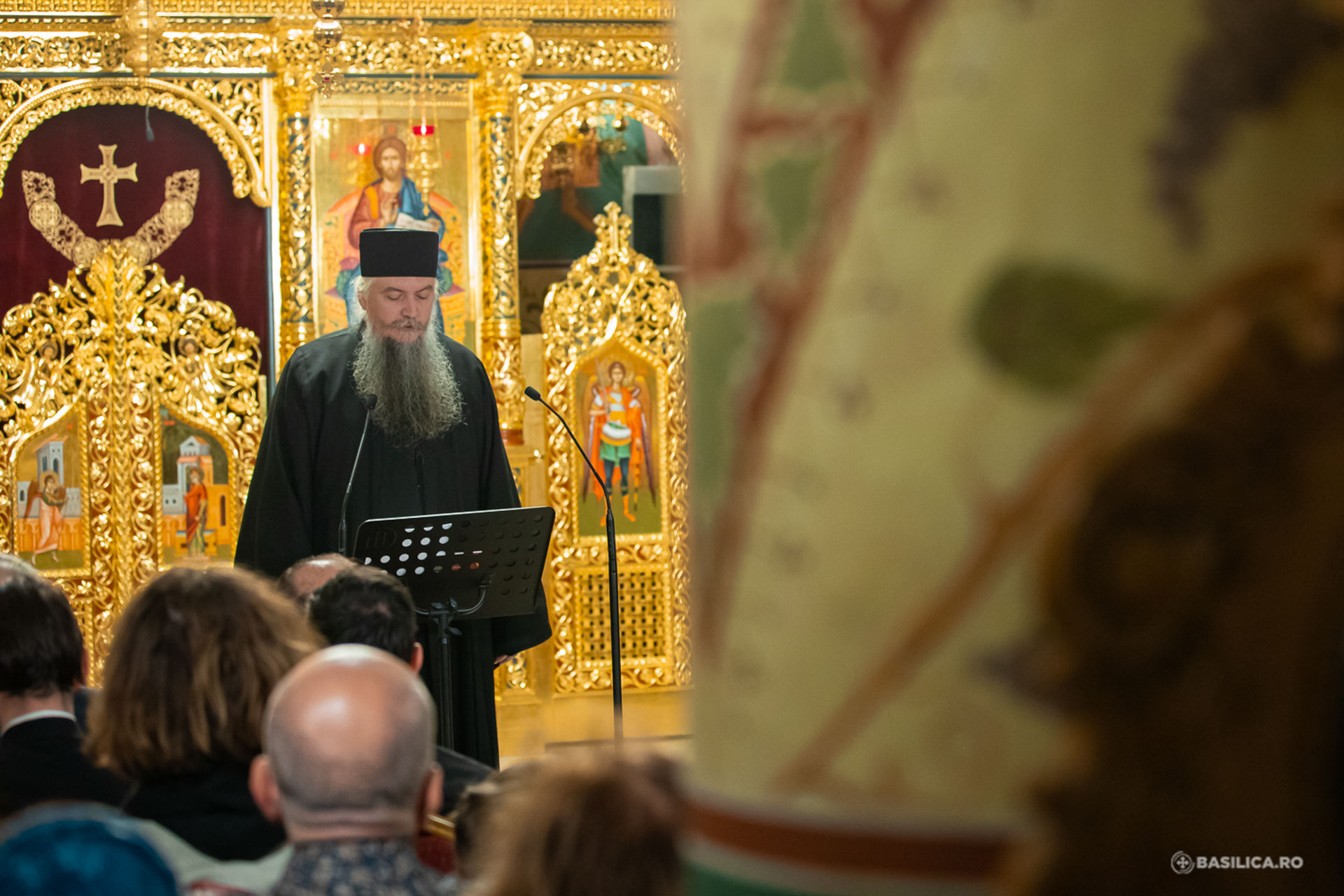 Seară de muzică veche la Parohia Brâncuși din București, cu Grupul „Melos Paisian”