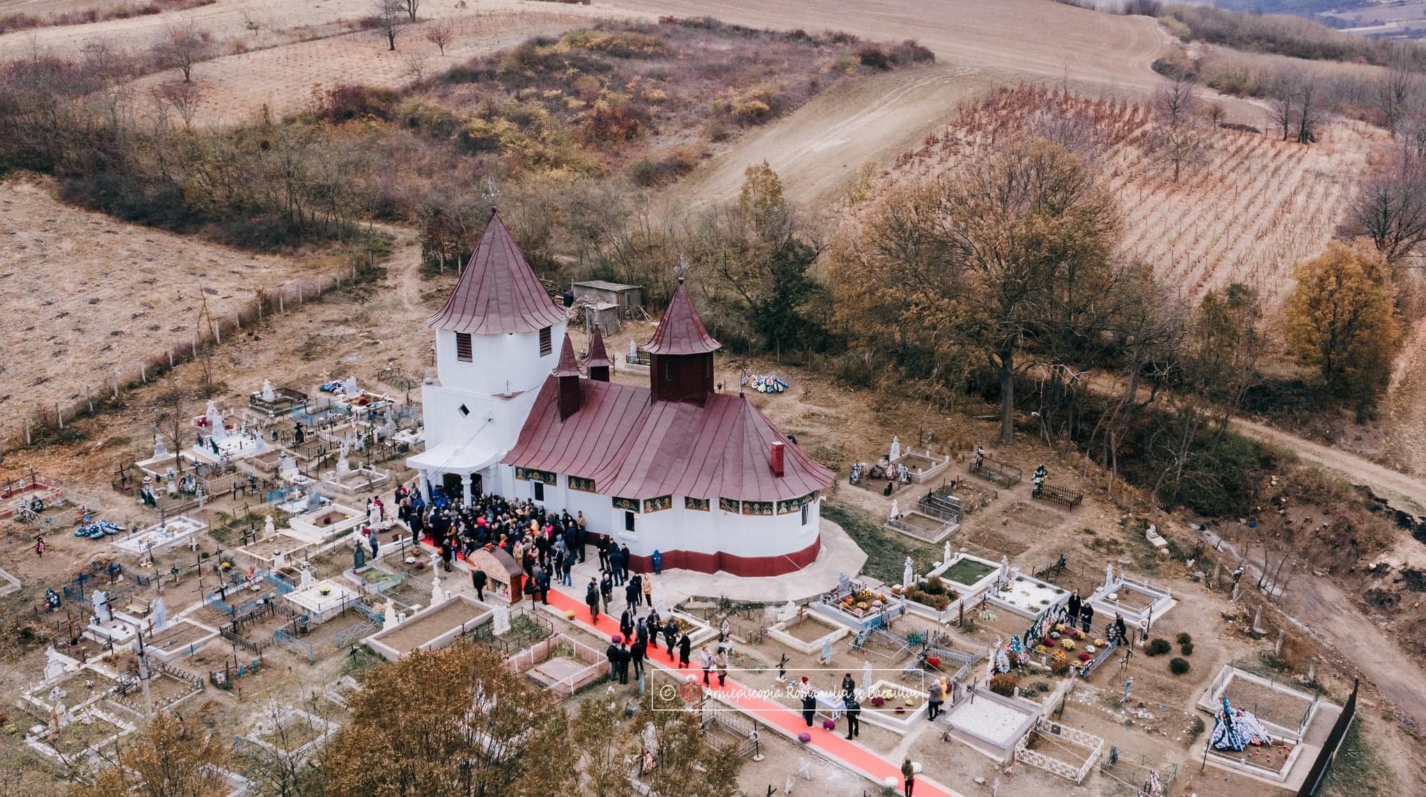 Biserica din Negulești, Protopopiatul Sascut, sfinţită de IPS Ioachim Biserica din Negulești, Protopopiatul Sascut, sfinţită de IPS Ioachim