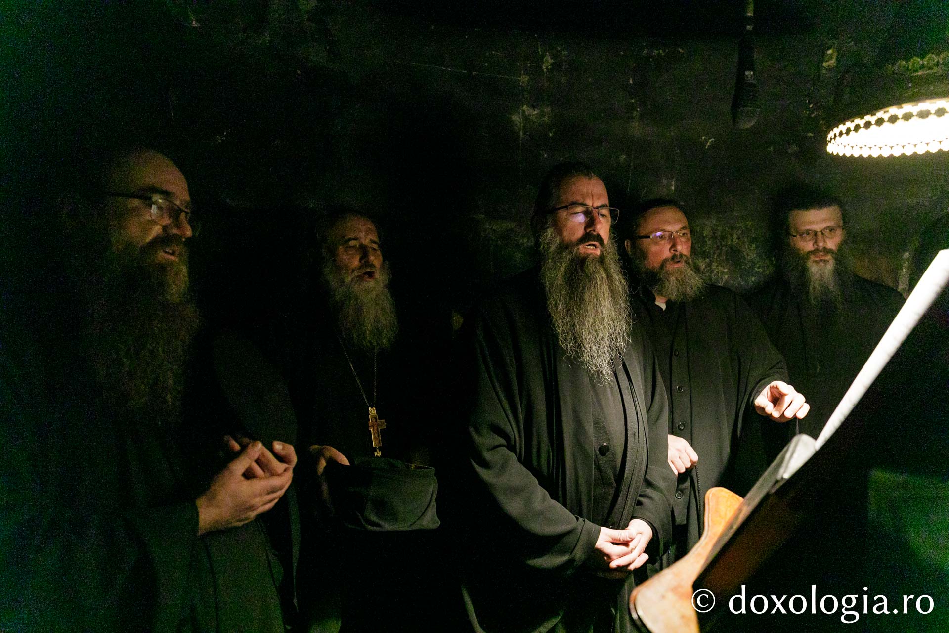 Foto: pr. Silviu Cluci Lucrările Simpozionului dedicat Sfântului Paisie Velicicovschi continuă la Seminarul Teologic de la Mănăstirea Neamț