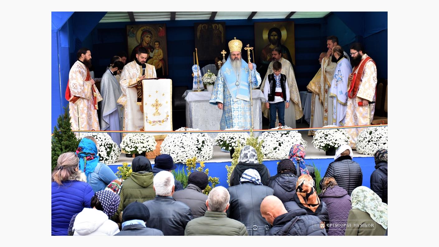 PS Ignatie: „Cu cât ne propunem să fim mai buni și să ne debarasăm de păcate, cu atât pe chipul și în sufletul nostru se amplifică strălucirea luminii dumnezeiești”