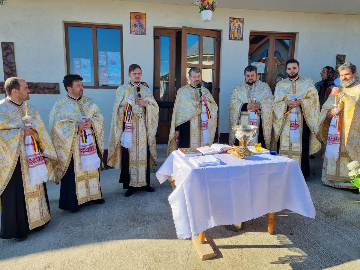 Ansamblul Parohiei Rădoaia, Protoieria Sascut, a fost sfinţit