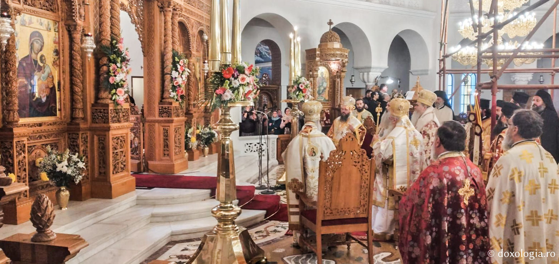 (Foto) Sărbătoarea Sfântului Ierarh Nectarie – Eghina, 2022