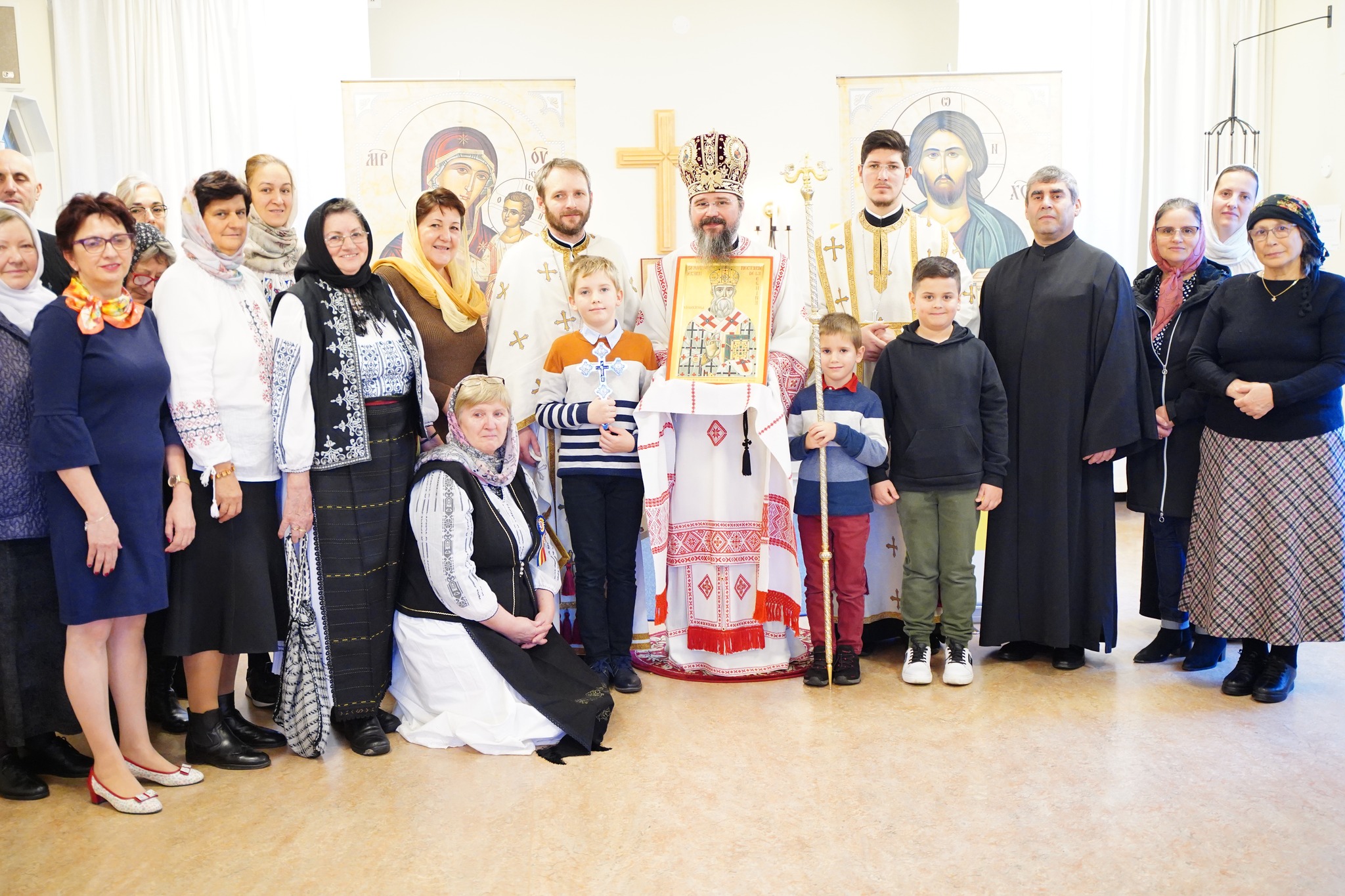 (Foto) Sfântul Ierarh Nectarie, prăznuit la Trollhättan, în Regatul Suediei