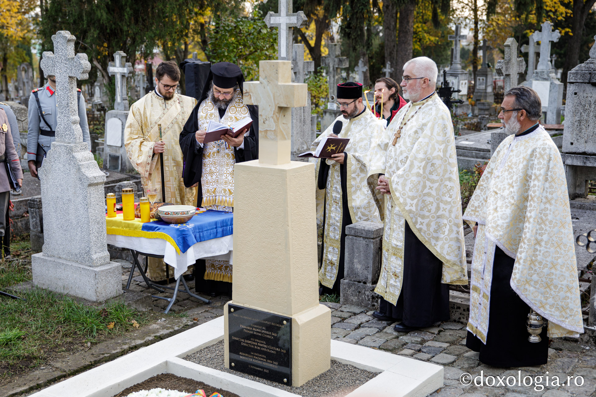 Mormântul arhitectului Mitropoliei Moldovei și Bucovinei, George M. Cantacuzino, a fost sfințit astăzi la Eternitatea