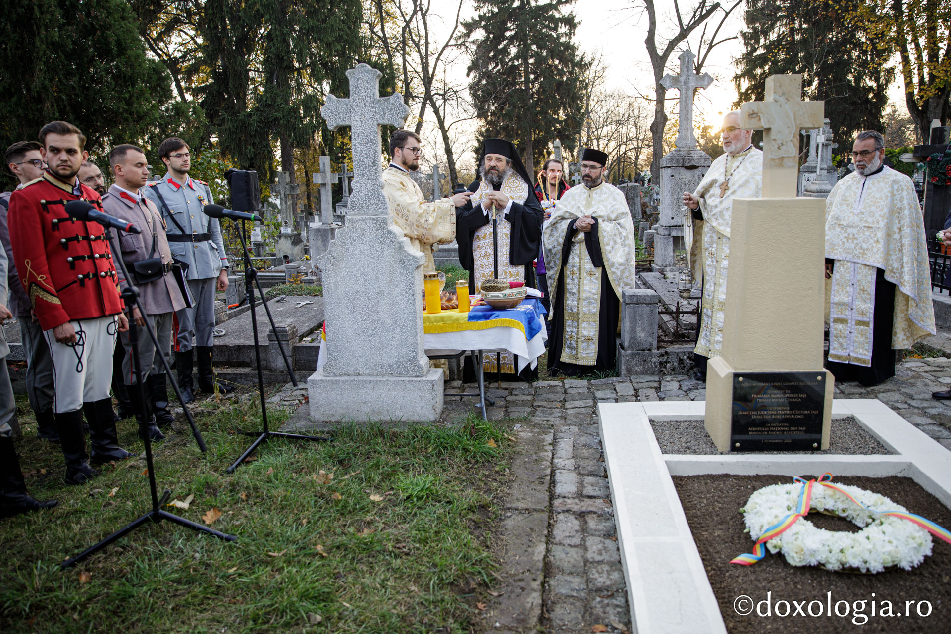 Mormântul arhitectului Mitropoliei Moldovei și Bucovinei, George M. Cantacuzino, a fost sfințit astăzi la Eternitatea