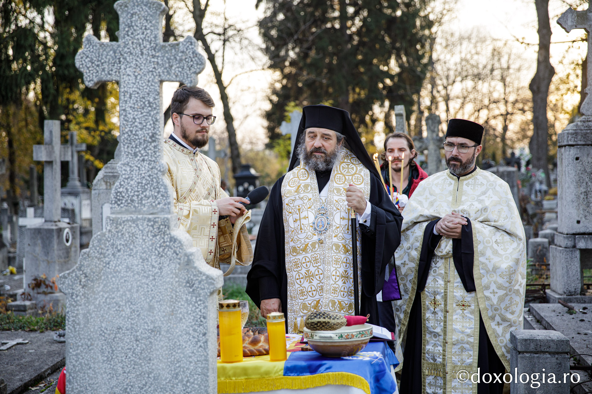 Mormântul arhitectului Mitropoliei Moldovei și Bucovinei, George M. Cantacuzino, a fost sfințit astăzi la Eternitatea