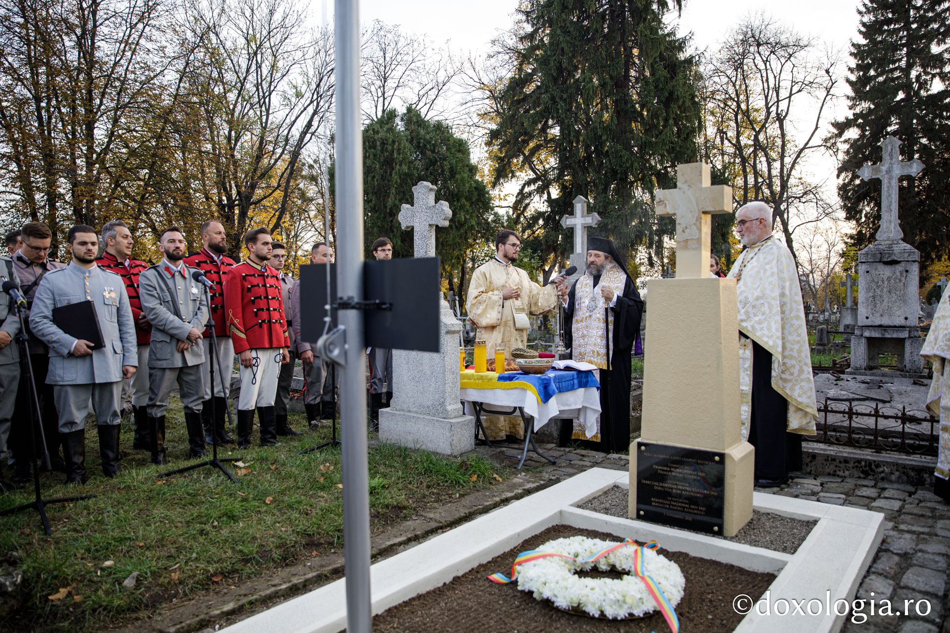 Mormântul arhitectului Mitropoliei Moldovei și Bucovinei, George M. Cantacuzino, a fost sfințit astăzi la Eternitatea