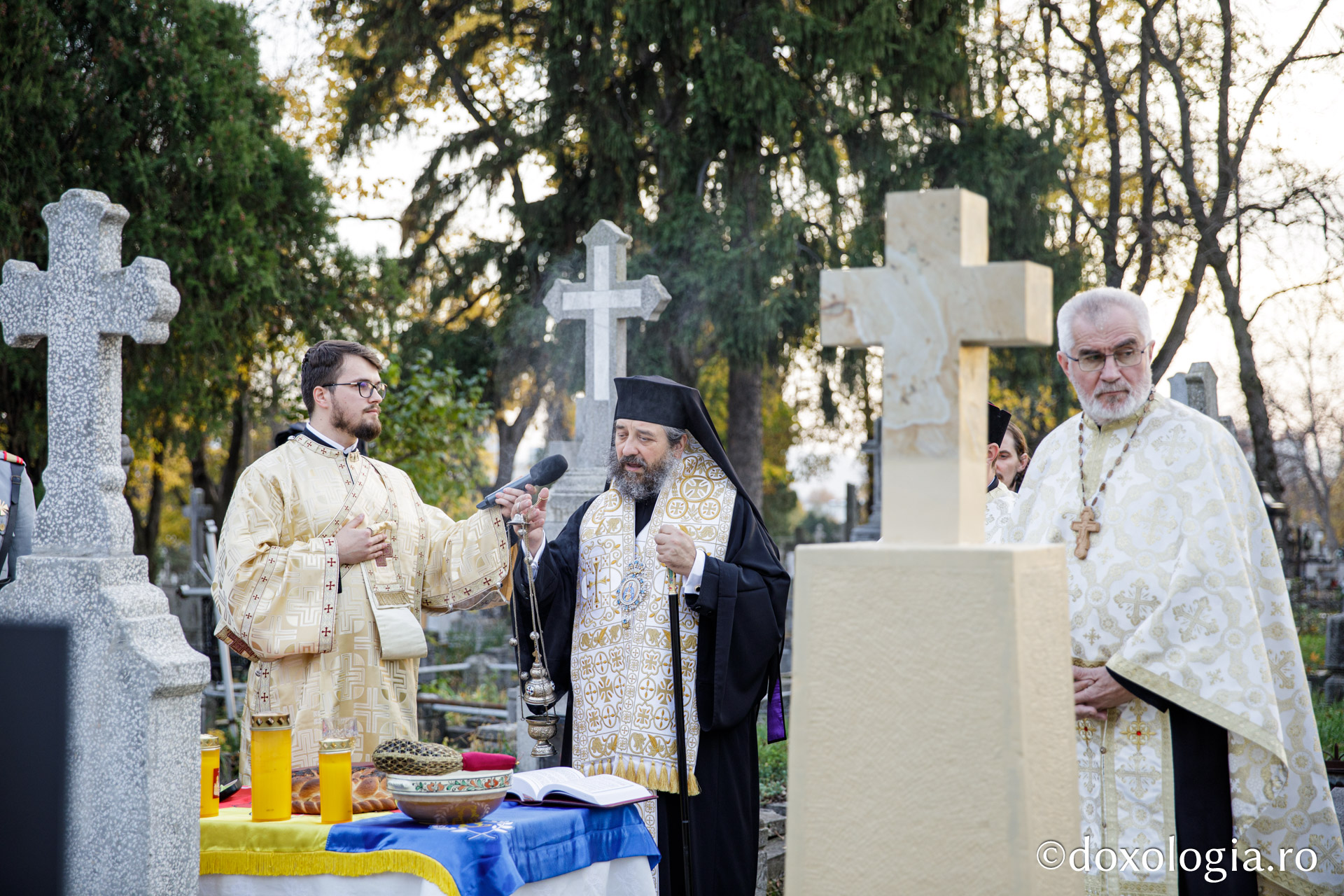 Mormântul arhitectului Mitropoliei Moldovei și Bucovinei, George M. Cantacuzino, a fost sfințit astăzi la Eternitatea