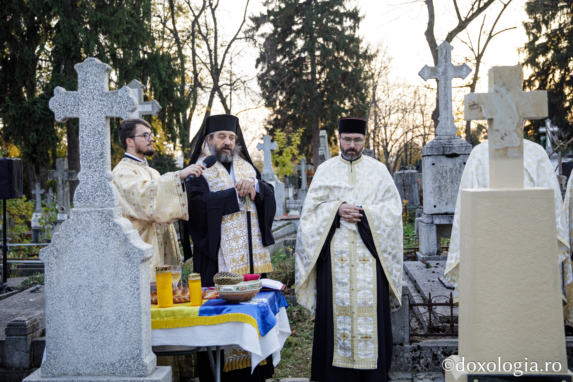 Mormântul arhitectului Mitropoliei Moldovei și Bucovinei, George M. Cantacuzino, a fost sfințit astăzi la Eternitatea