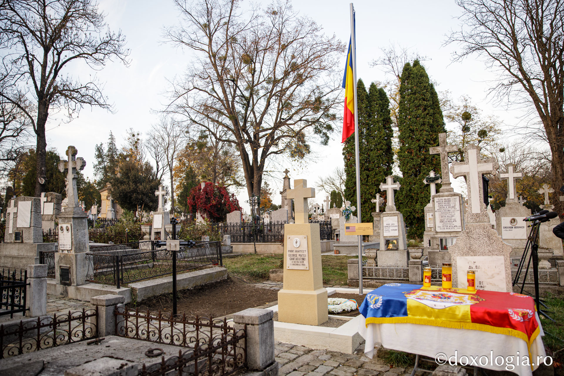 Mormântul arhitectului Mitropoliei Moldovei și Bucovinei, George M. Cantacuzino, a fost sfințit astăzi la Eternitatea