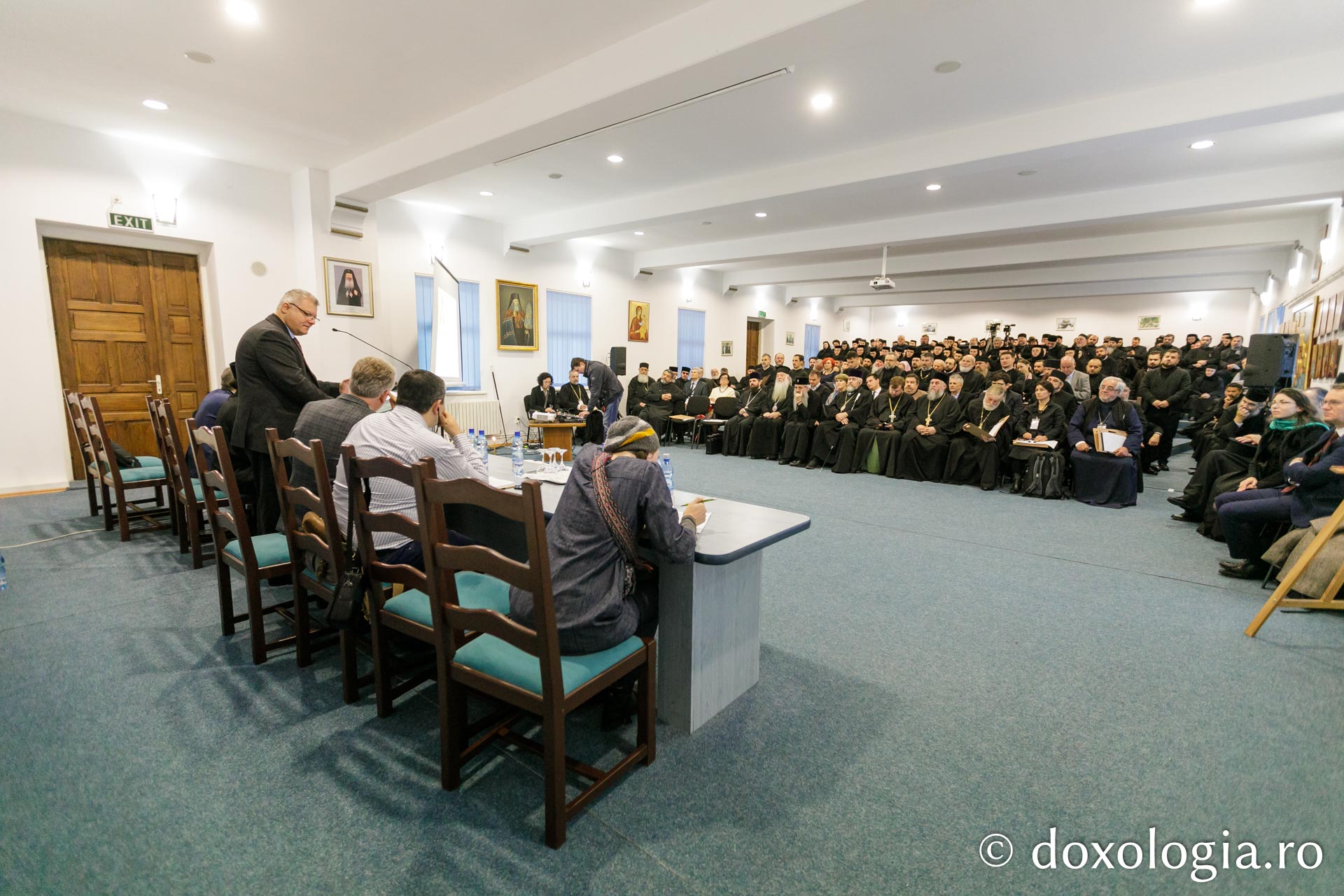 Foto: pr. Silviu Cluci Lucrările Simpozionului dedicat Sfântului Paisie Velicicovschi continuă la Seminarul Teologic de la Mănăstirea Neamț