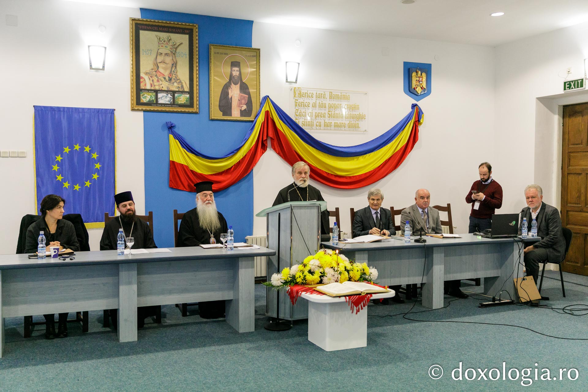 Foto: pr. Silviu Cluci Lucrările Simpozionului dedicat Sfântului Paisie Velicicovschi continuă la Seminarul Teologic de la Mănăstirea Neamț