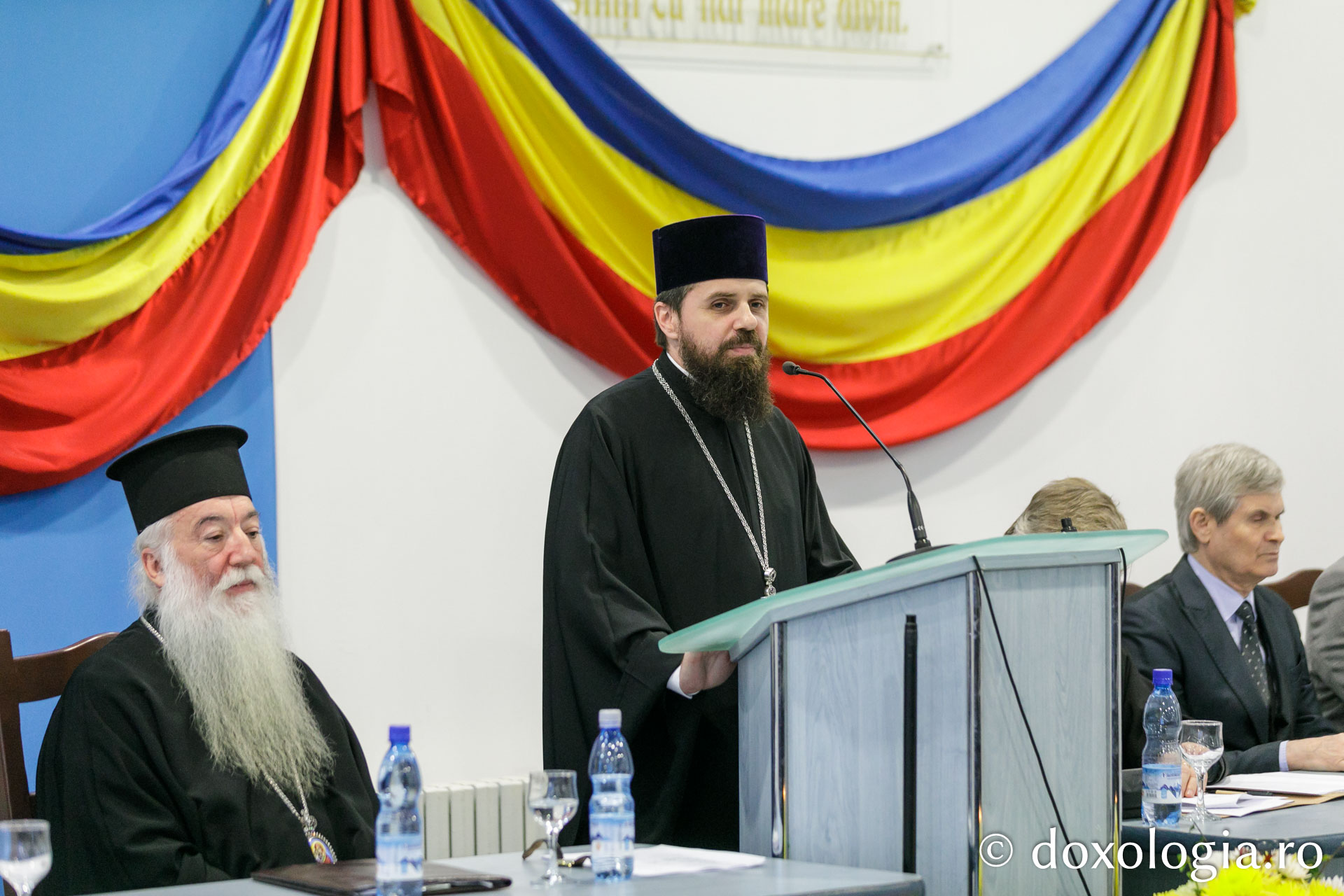 Foto: pr. Silviu Cluci Lucrările Simpozionului dedicat Sfântului Paisie Velicicovschi continuă la Seminarul Teologic de la Mănăstirea Neamț