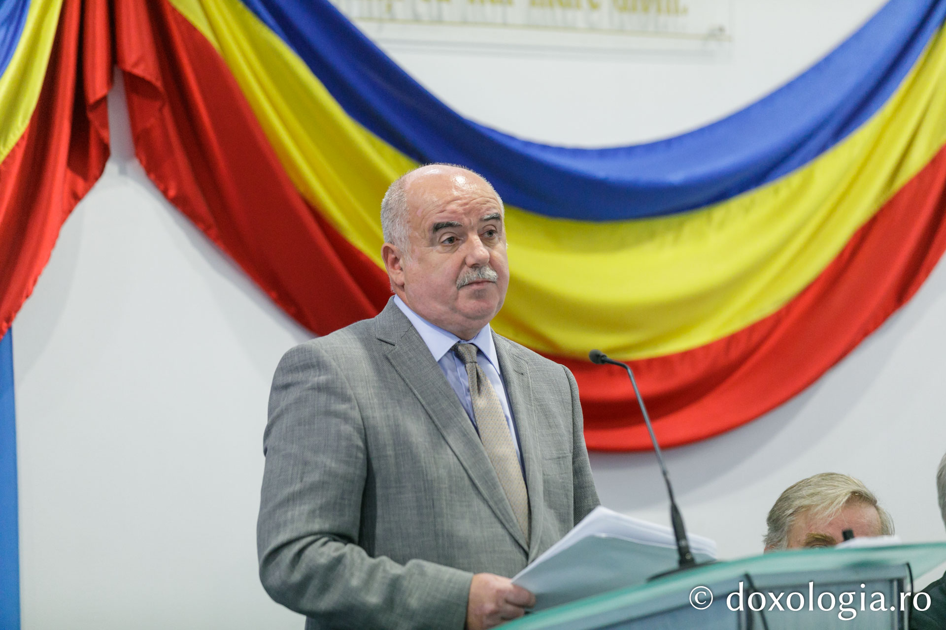 Foto: pr. Silviu Cluci Lucrările Simpozionului dedicat Sfântului Paisie Velicicovschi continuă la Seminarul Teologic de la Mănăstirea Neamț