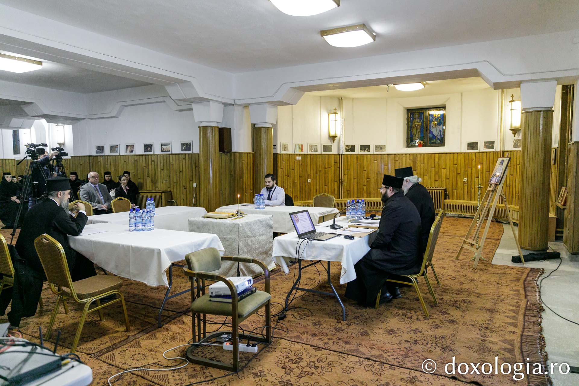 Foto: pr. Silviu Cluci Lucrările Simpozionului dedicat Sfântului Paisie Velicicovschi continuă la Seminarul Teologic de la Mănăstirea Neamț