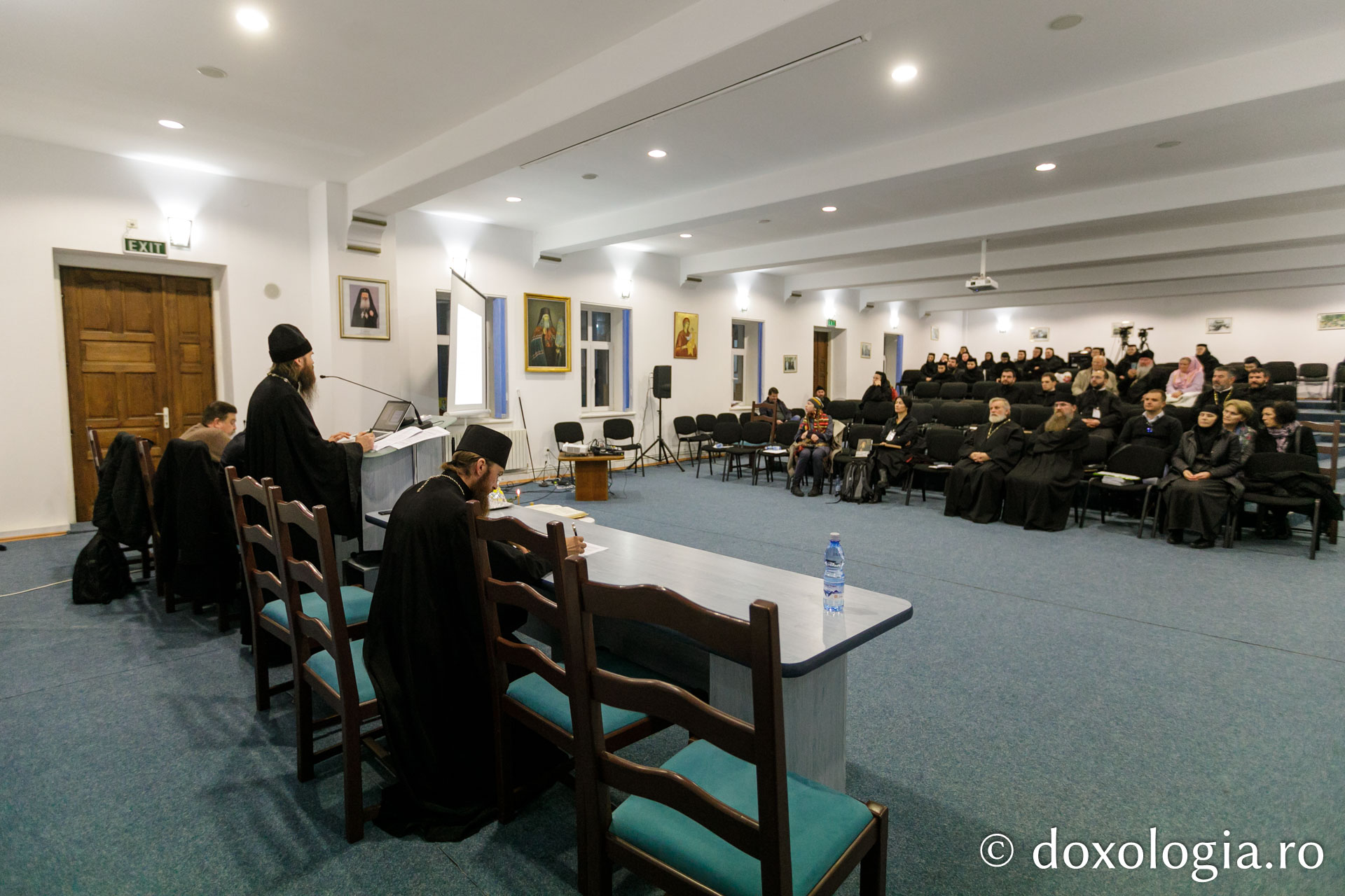 Foto: pr. Silviu Cluci Lucrările Simpozionului dedicat Sfântului Paisie Velicicovschi continuă la Seminarul Teologic de la Mănăstirea Neamț