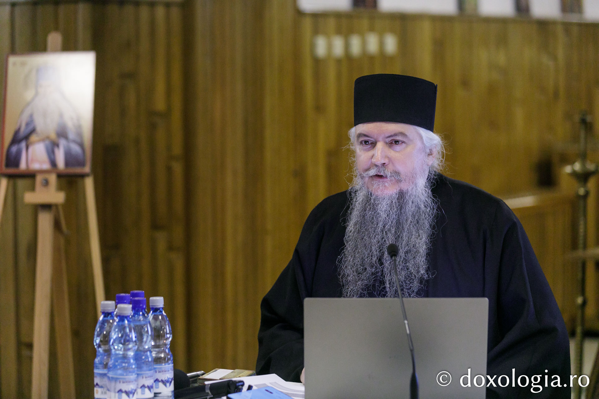 Foto: pr. Silviu Cluci Lucrările Simpozionului dedicat Sfântului Paisie Velicicovschi continuă la Seminarul Teologic de la Mănăstirea Neamț
