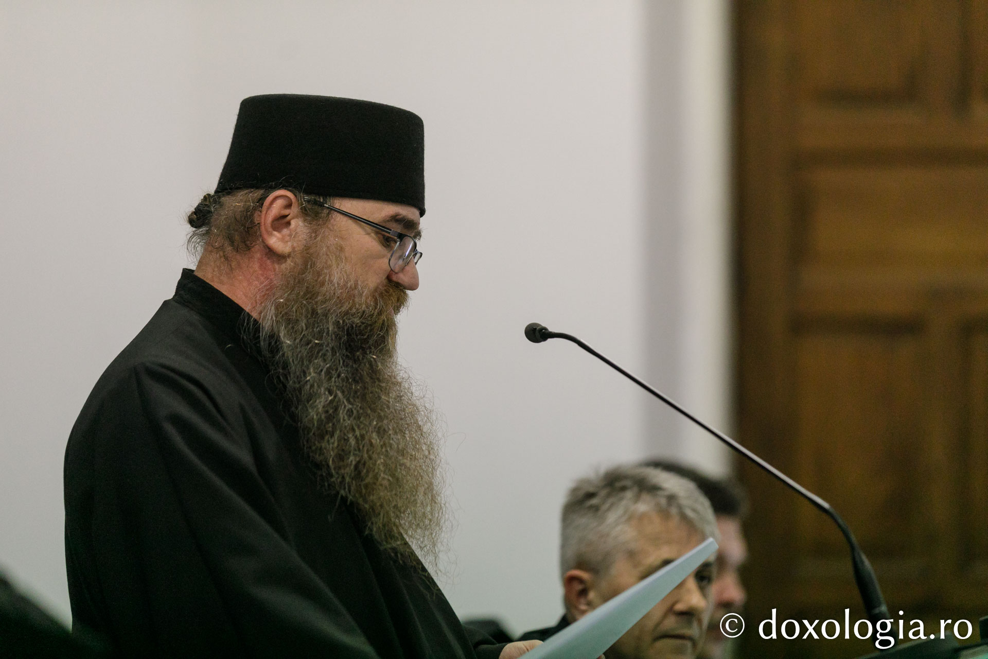 Foto: pr. Silviu Cluci Lucrările Simpozionului dedicat Sfântului Paisie Velicicovschi continuă la Seminarul Teologic de la Mănăstirea Neamț