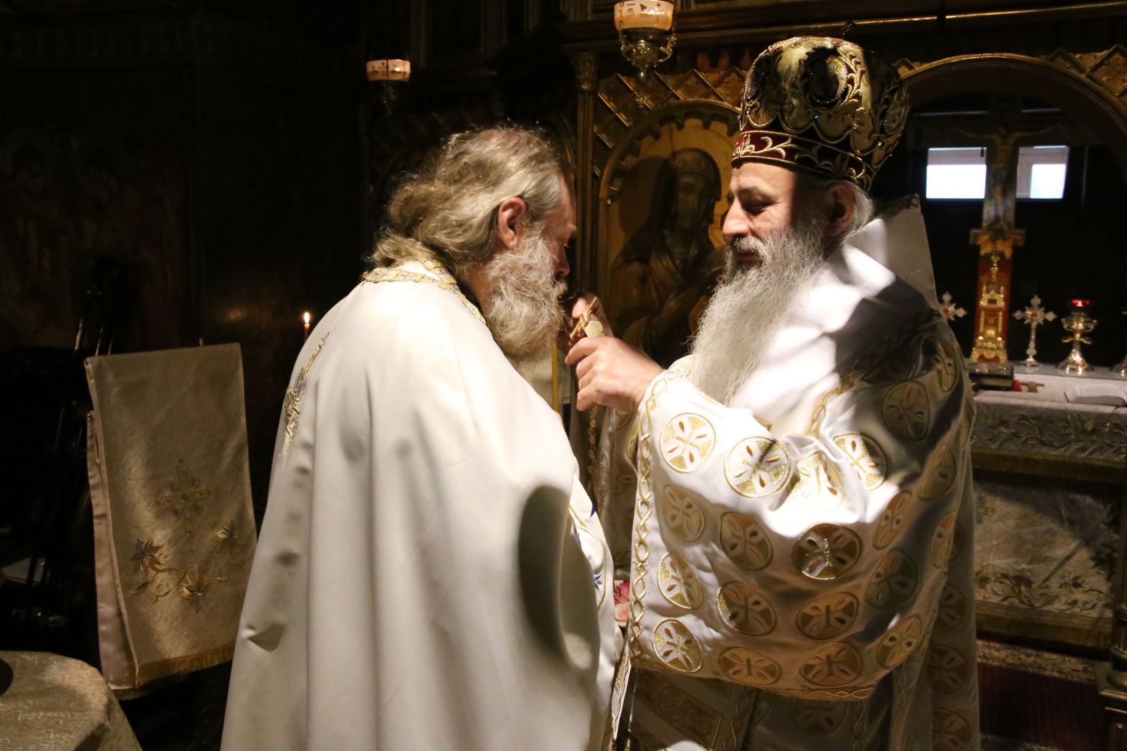 Foto: Flavius Popa IPS Teofan: „Dacă în inima noastră este dragostea de frumos, de adevăr și de credință, atunci l-am aflat pe Hristos”