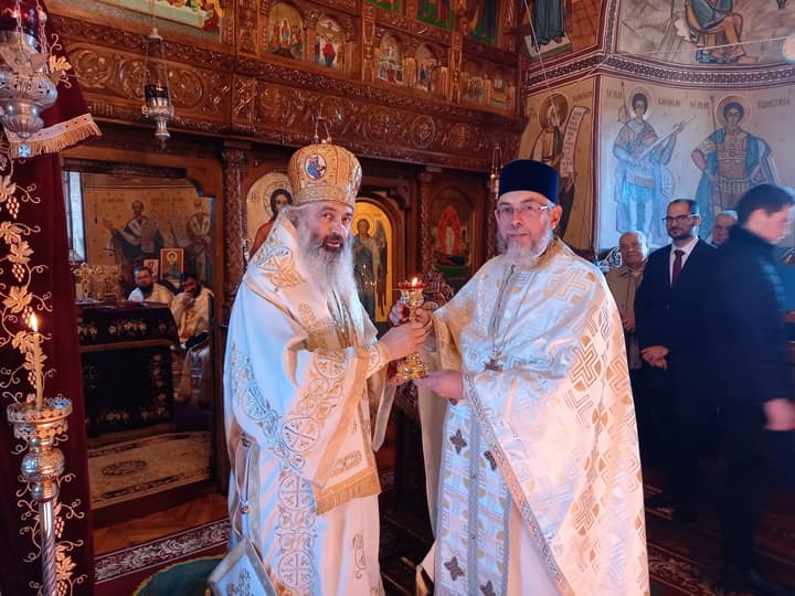 O candelă pentru unitatea neamului românesc va arde la Nemţişor