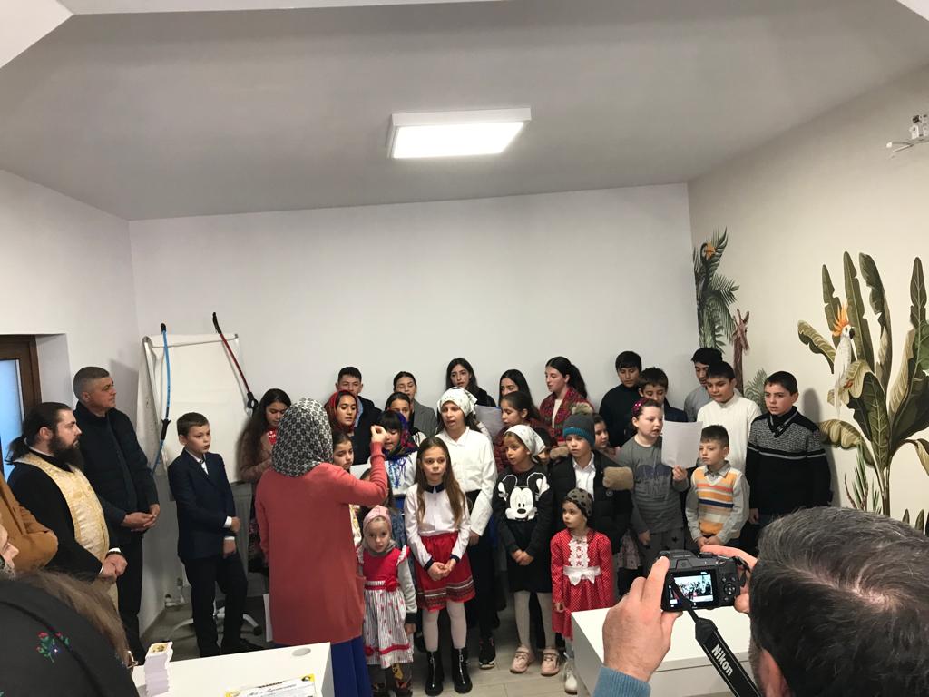 Inaugurarea spațiului dedicat tinerilor din Centrul Social Sfântul Stelian, Parohia Sfânta Cuvioasă Parascheva, Țolici