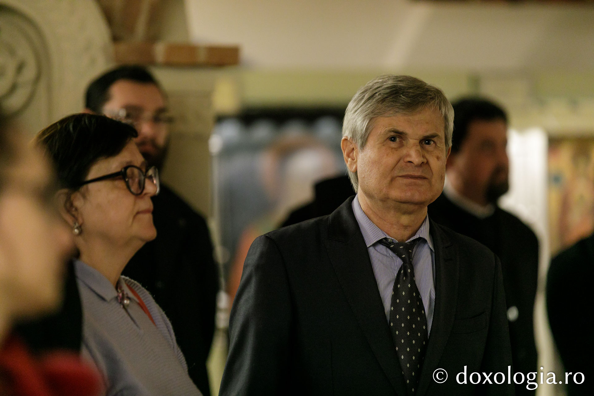 Expoziția de artă sacră „Rugăciune și paisianism” a încheiat Simpozionul Internațional dedicat Sfântului Paisie de la Neamț