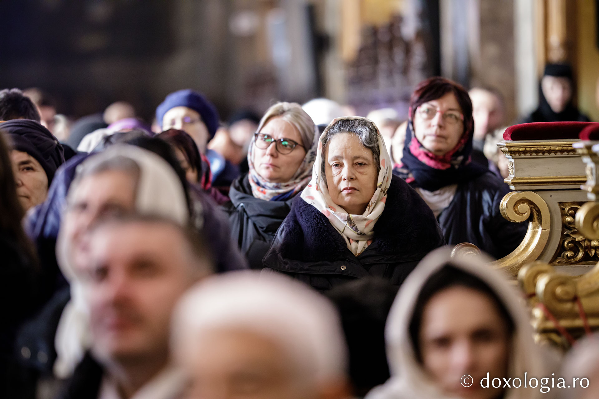 Starețul Efrem Vatopedinul, la Catedrala din Iași: „La taina Sfintei Liturghii, la care se dă în dar harul, mintea se deschide ca să priceapă scripturile”