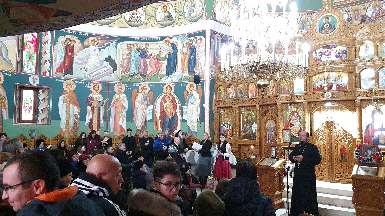 Festivitatea de premiere a Concursului literar „Nașterea Domnului – prilej de bucurie sfântă”