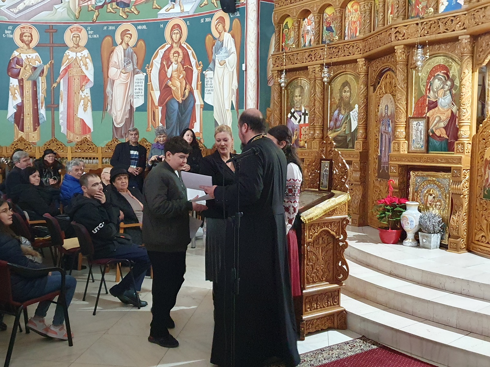 Festivitatea de premiere a Concursului literar „Nașterea Domnului – prilej de bucurie sfântă”