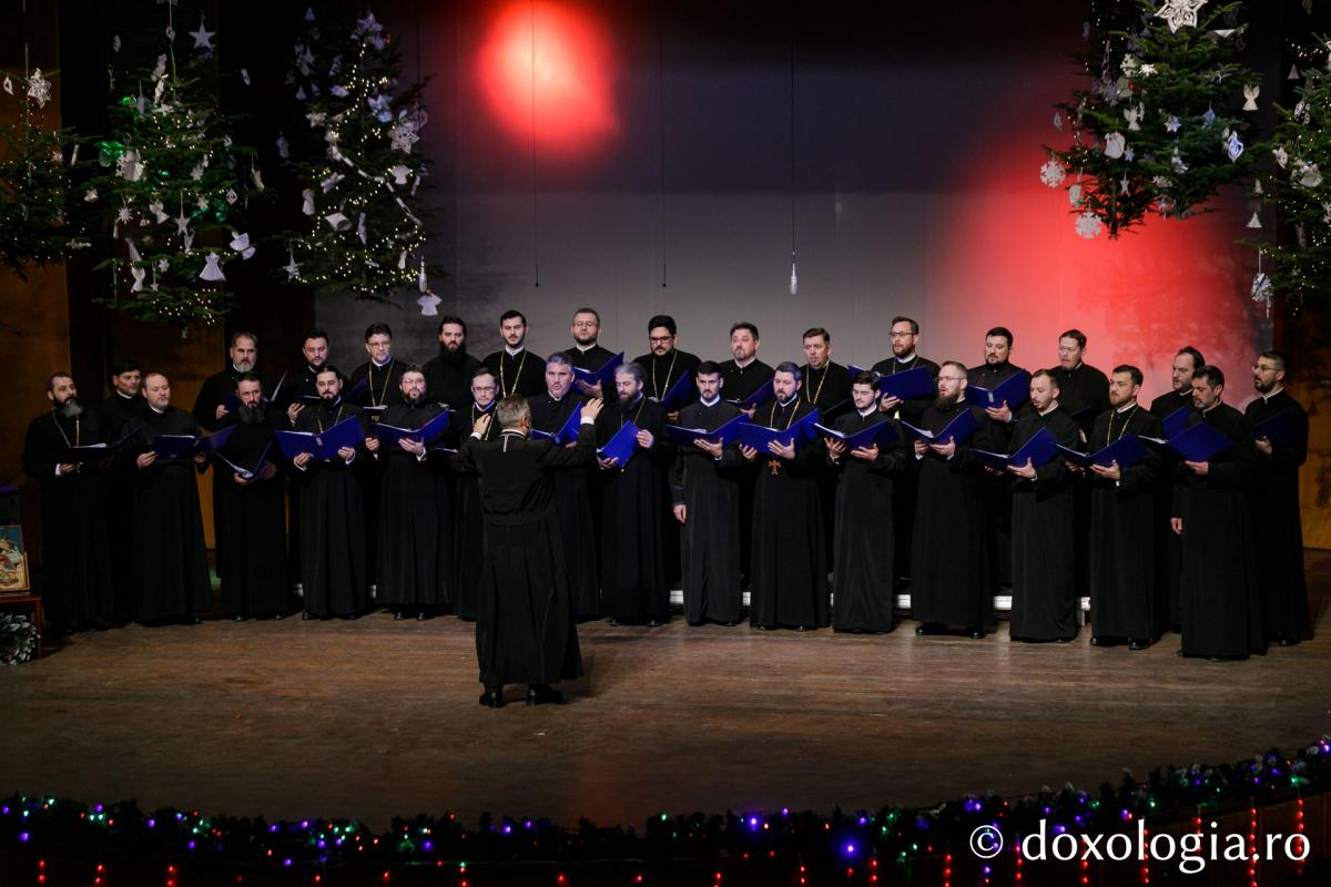(Video) Concertul de colinde „Bucuria Nașterii Domnului” de la Botoșani – 2022