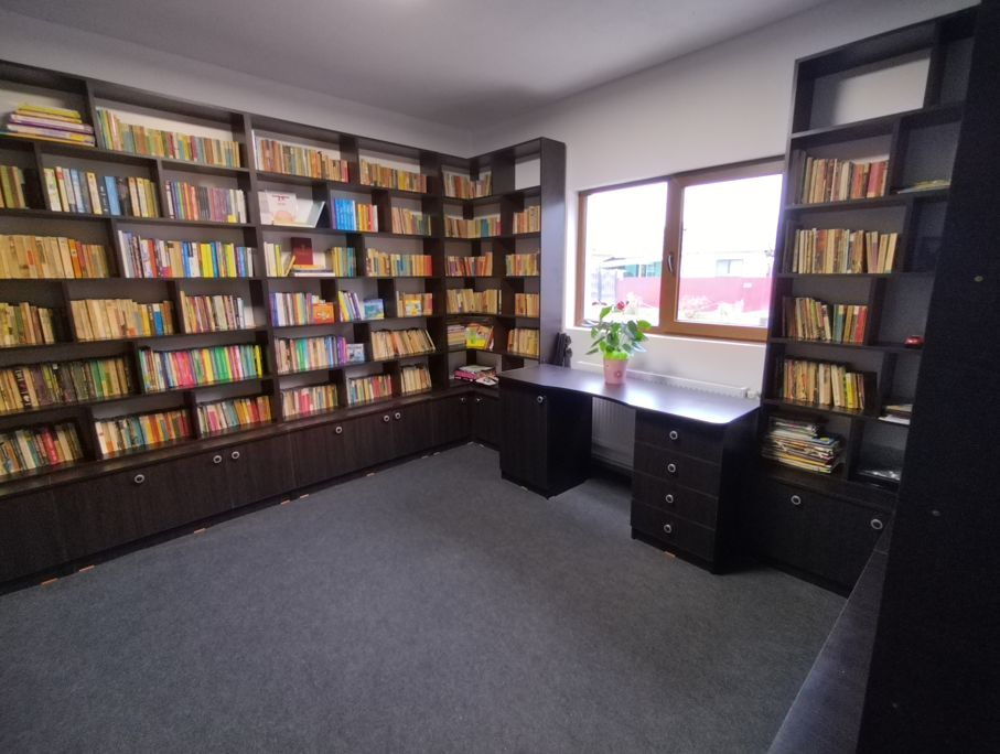 Inaugurarea spațiului dedicat tinerilor din Centrul Social Sfântul Stelian, Parohia Sfânta Cuvioasă Parascheva, Țolici