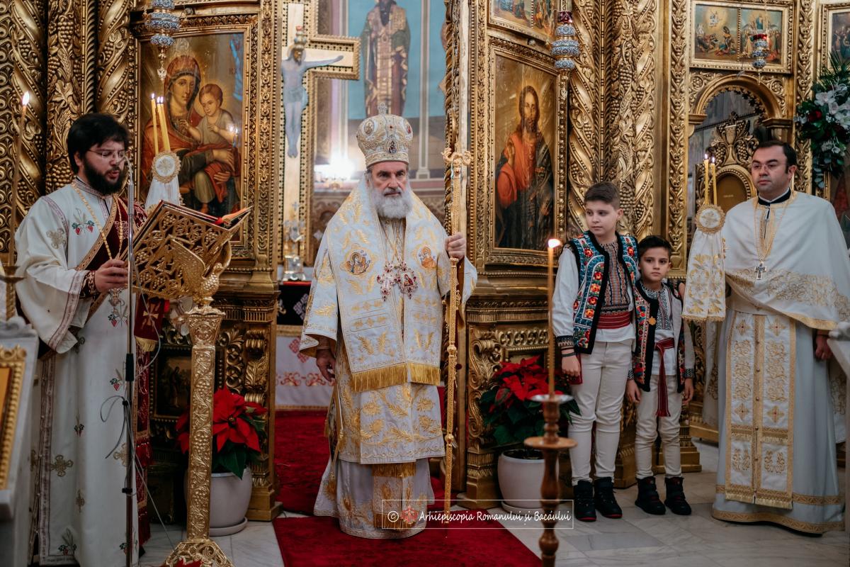 Liturghie arhierească la „catedrala mică” a Bacăului