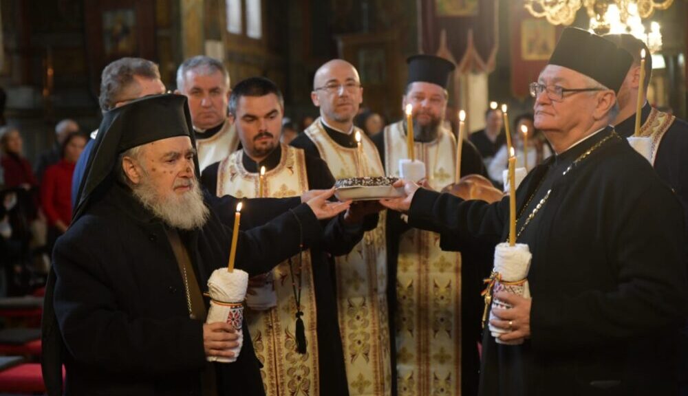 Foto: arhiepiscopiaaradului.ro Episcopul Roman Ciorogariu, comemorat la 170 de ani de la naștere