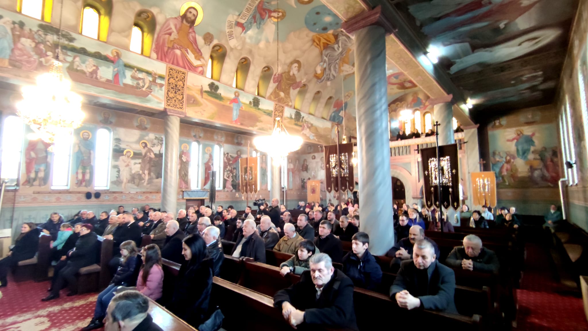 „Din altarul cerului” - primul concert de colinde din viața parohiei ortodoxe Săcălășeni din Maramureș