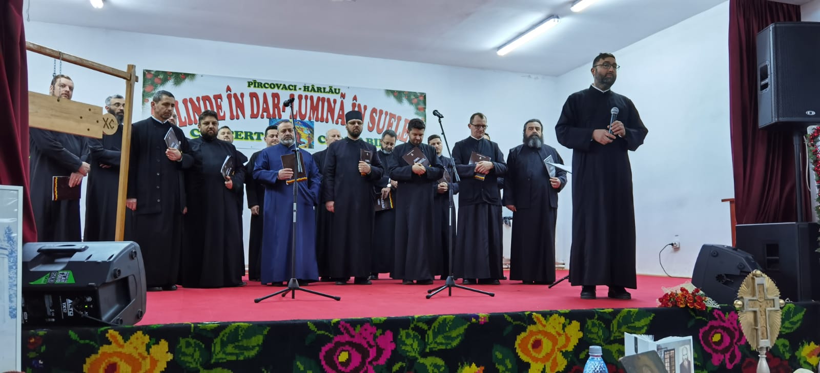 Lansare de carte și concert de colinde la Pârcovaci