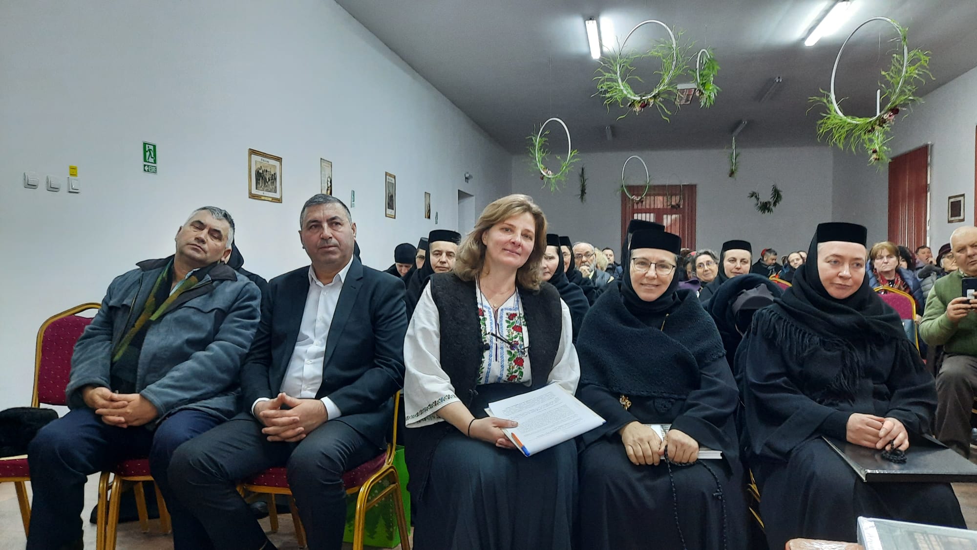 Lansare de carte și concert de colinde la Pârcovaci