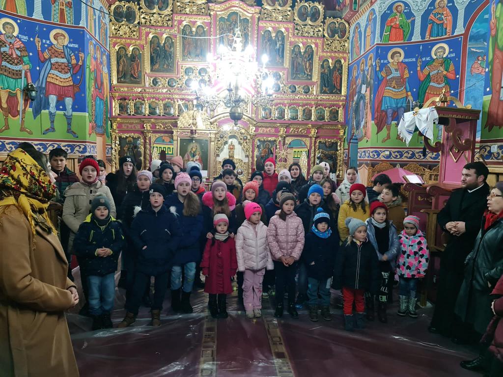 „Cutia cu papucei pentru ei”, la Parohia ieșeană Oboroceni