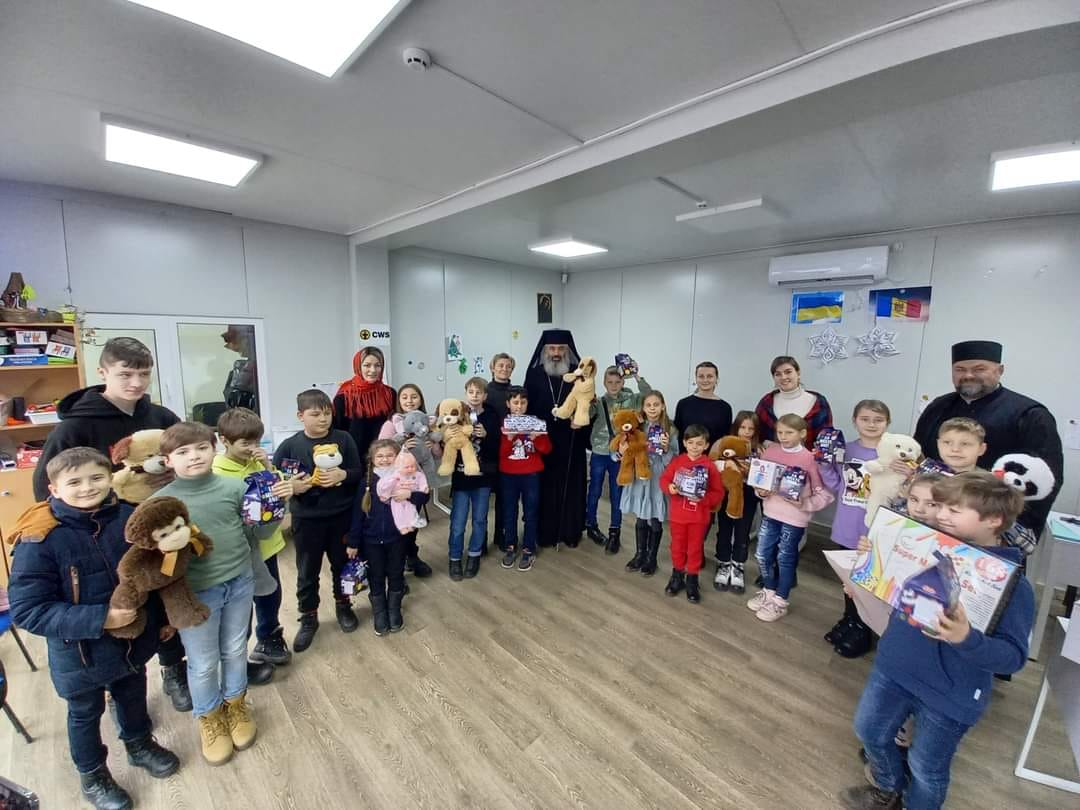 Daruri pentru copiii din Centrul educațional „Anastasis” al Episcopiei de Bălți