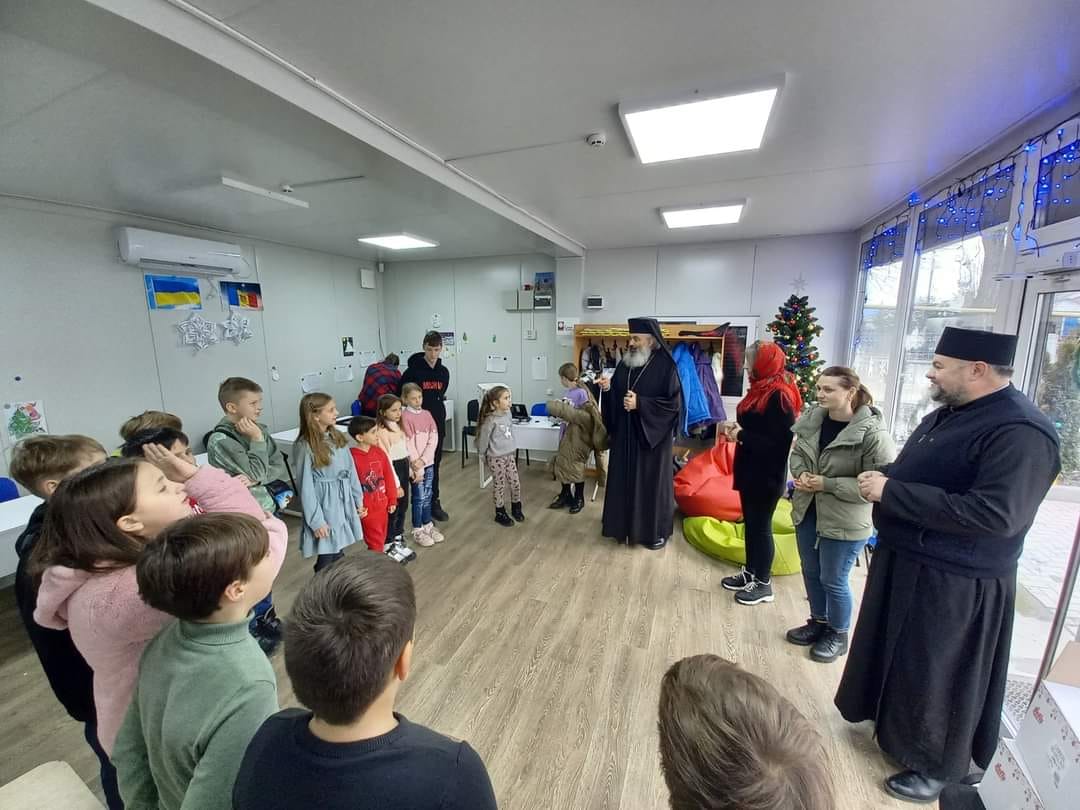 Daruri pentru copiii din Centrul educațional „Anastasis” al Episcopiei de Bălți