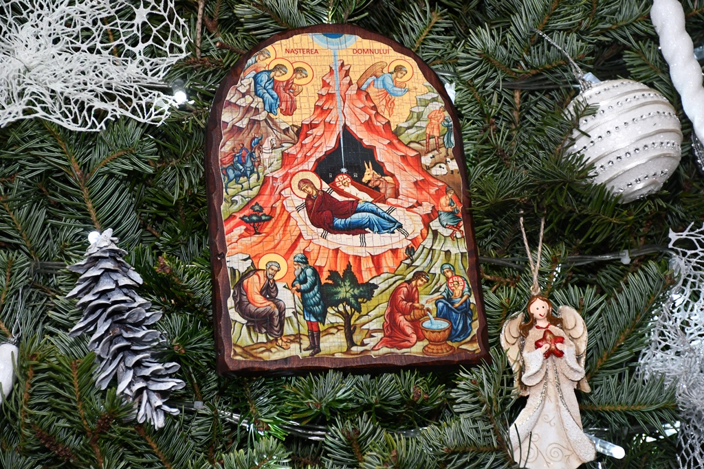 Bucuria Nașterii Domnului, trăită la Catedrala Episcopală din Caransebeș Bucuria Nașterii Domnului, trăită la Catedrala Episcopală din Caransebeș