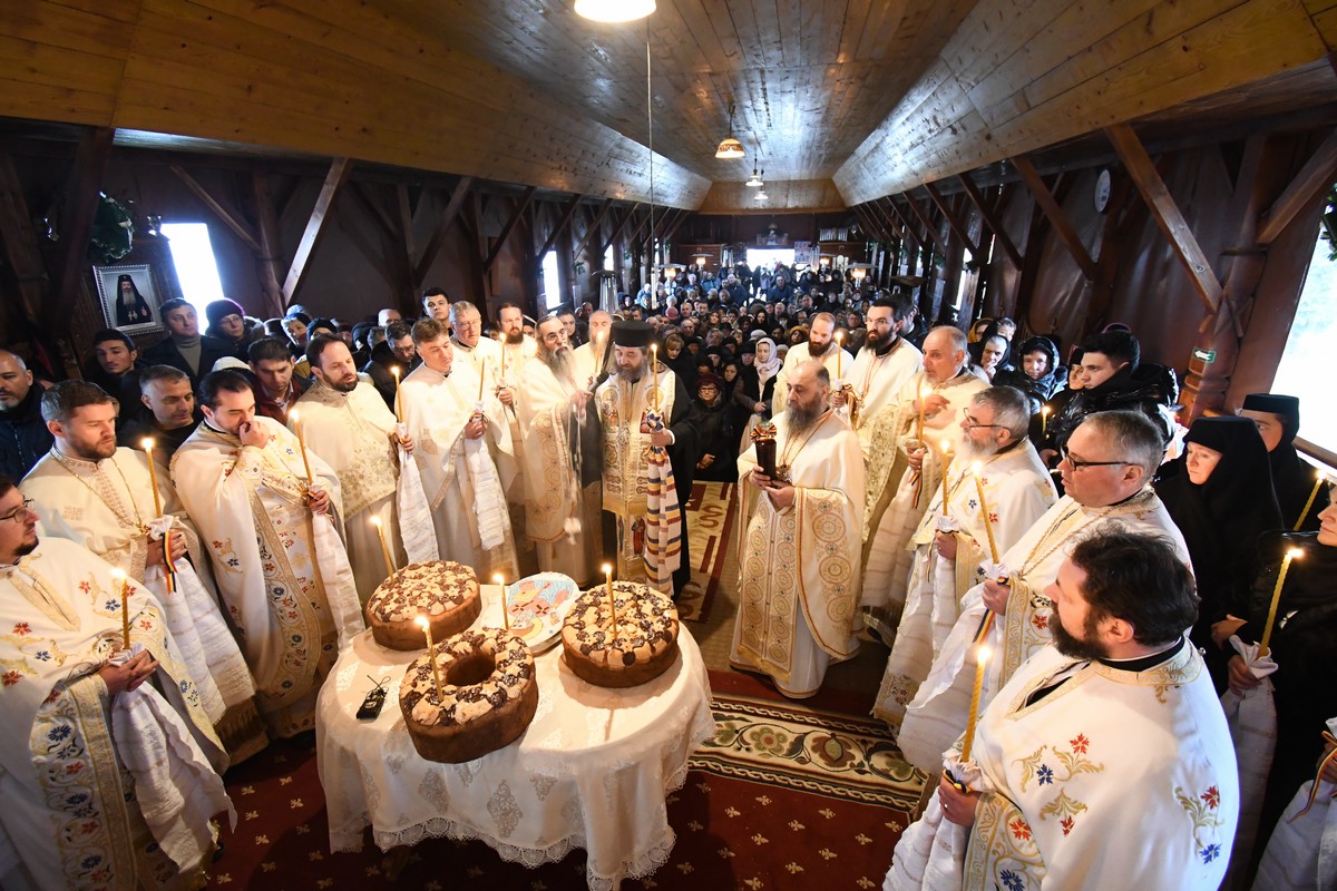 Sfântul Ierarh Spiridon, serbat la Mănăstirea Nechit prin Liturghie arhierească