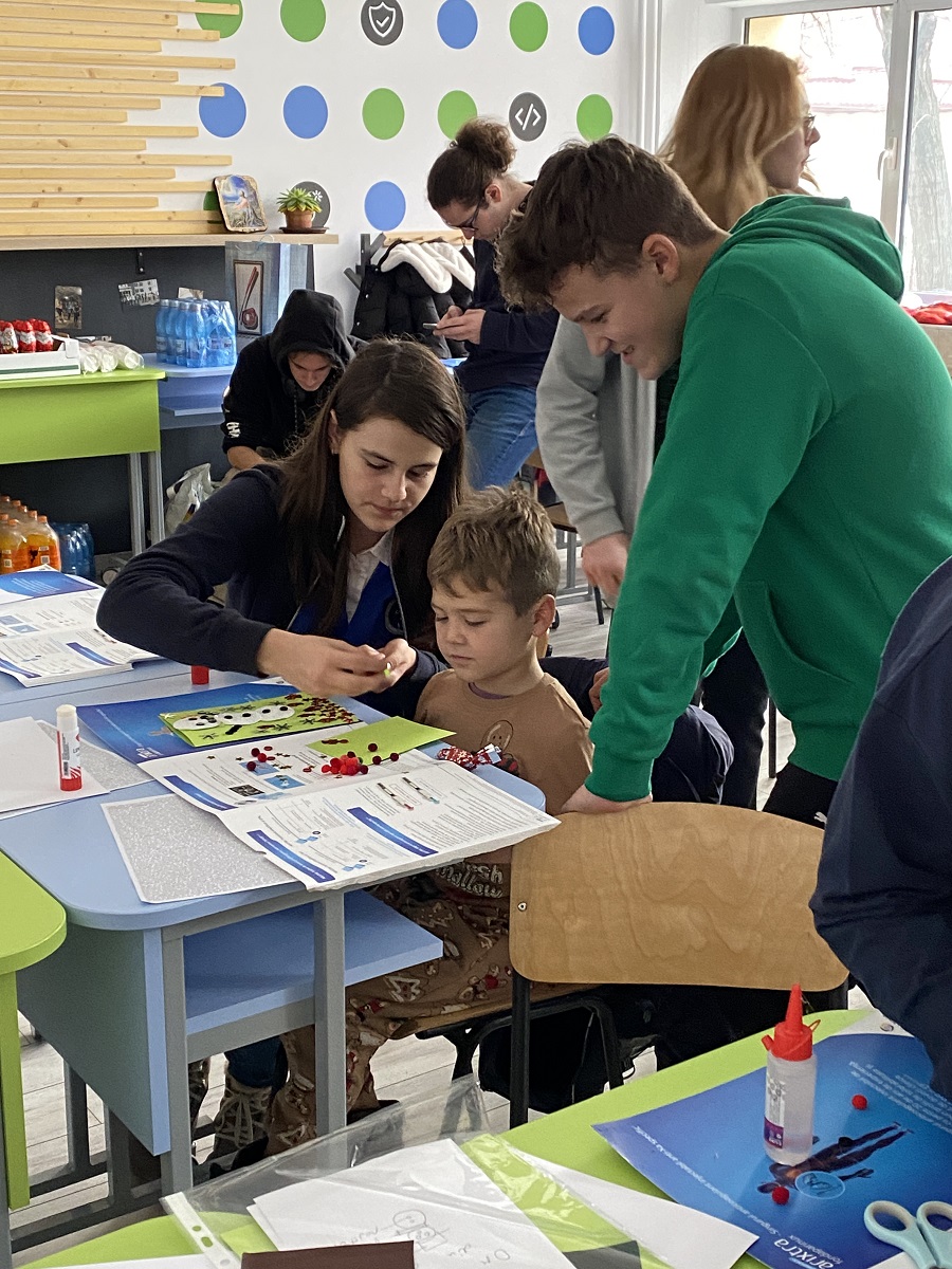 Bucuria de a dărui la Liceul Teoretic de Informatică Grigore Moisil Iași