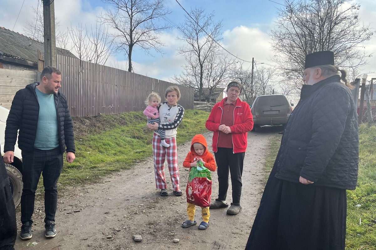 Campania „Daruri în cinstea Pruncului Iisus”, în comuna Andrieşeni