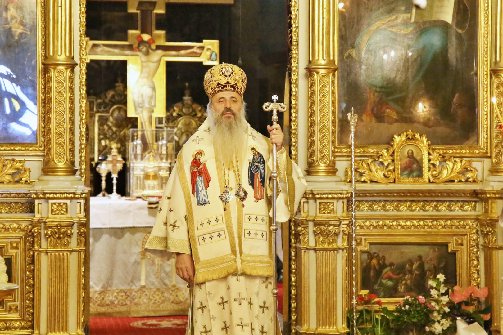 Un mitropolit din Africa a slujit astăzi, alături de IPS Teofan, la Catedrala Mitropolitană din Iași