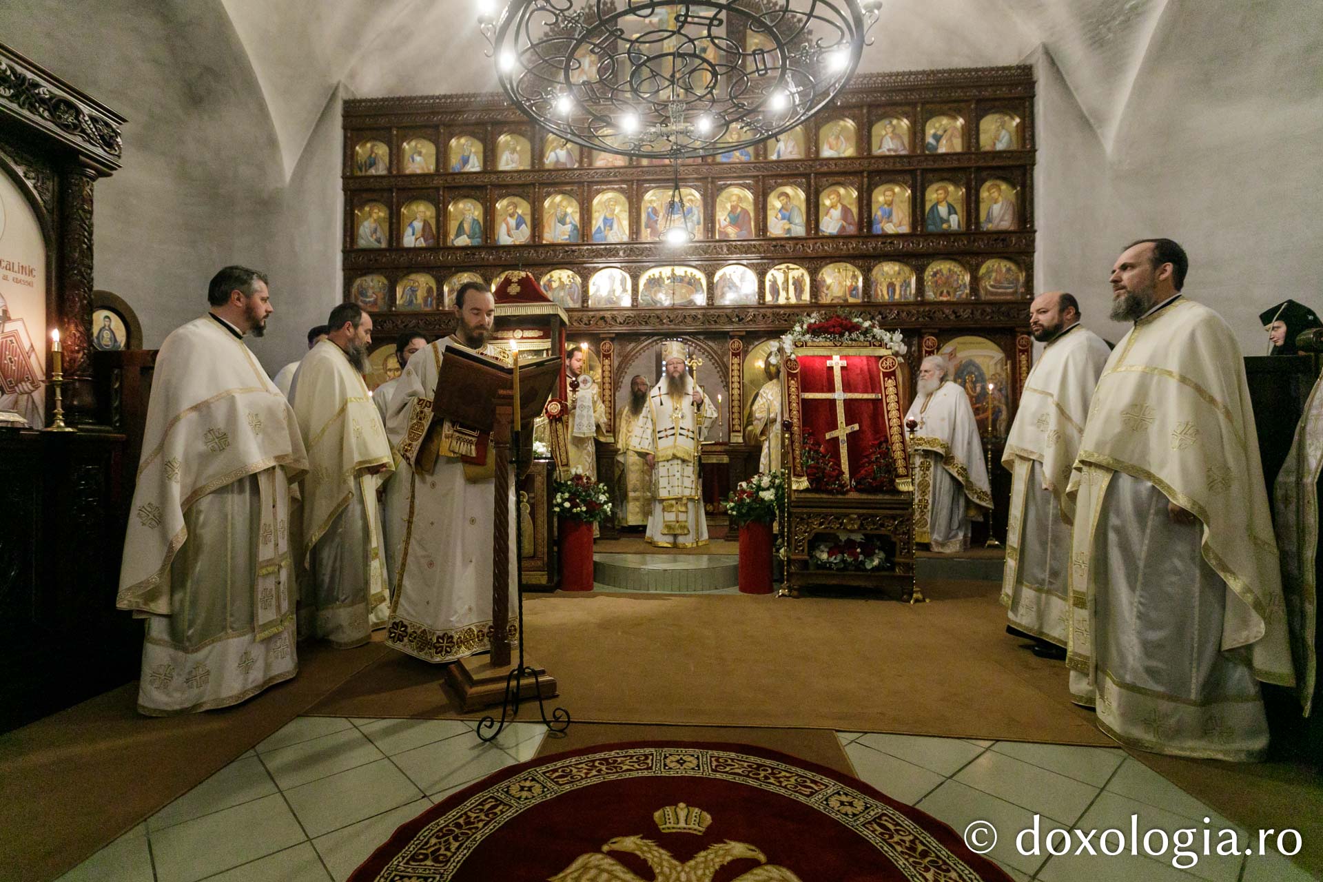 Foto: pr. Silviu Cluci Zi de sărbătoare la Mănăstirea Diaconești