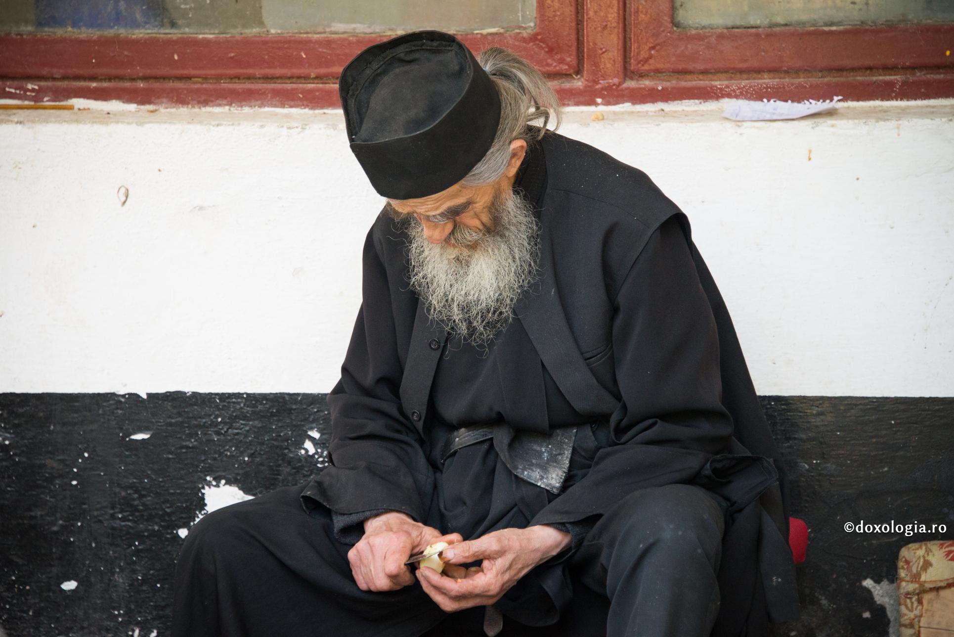 Cea mai veche poruncă a lui Dumnezeu în lume este porunca postului
