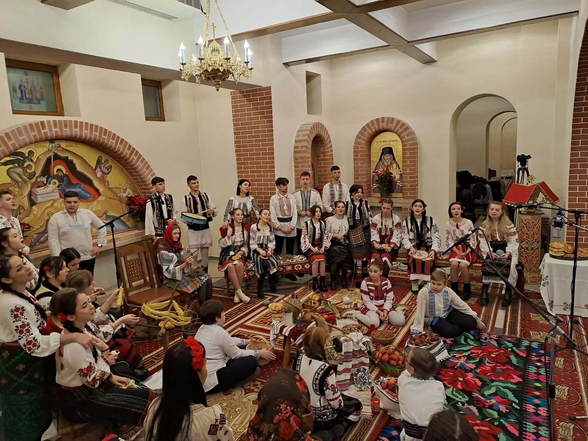 „Deschide ușa, creștine!”, la Colegiul Național „Mihail Sadoveanu” din Paşcani