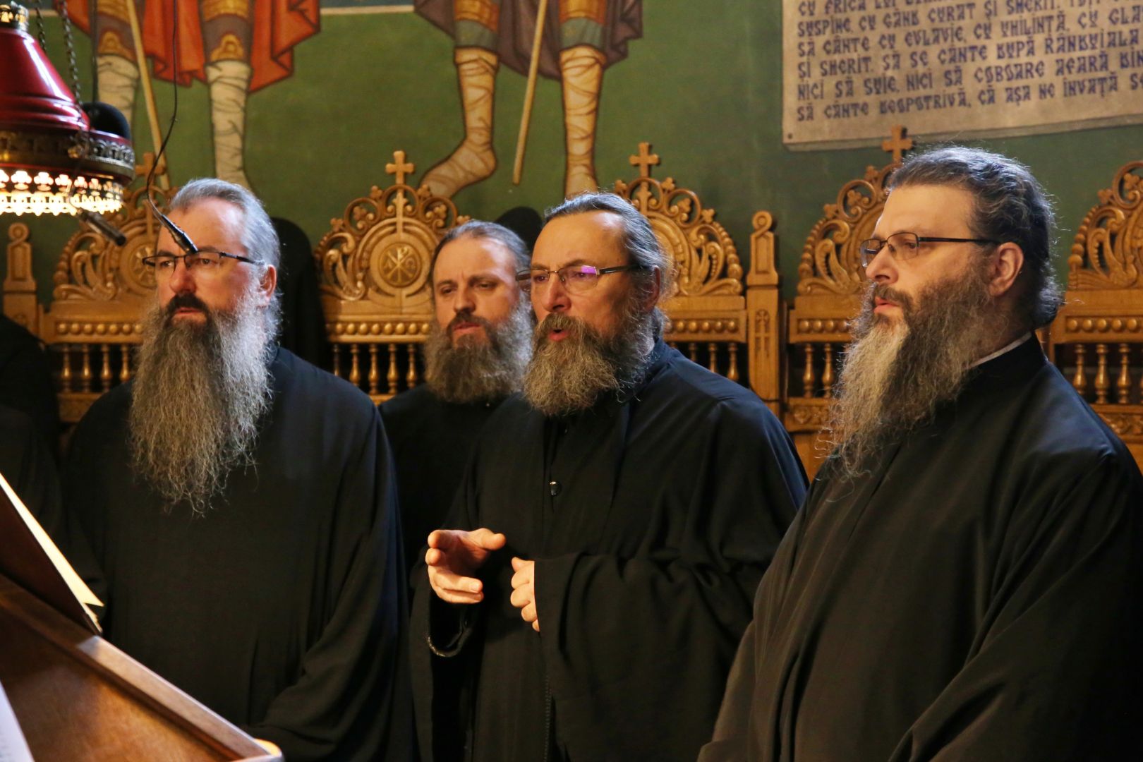 Foto: Flavius Popa Părinții Cleopa Ilie, Ioanichie Bălan și Paisie Olaru au fost pomeniți la Mănăstirea Sihăstria
