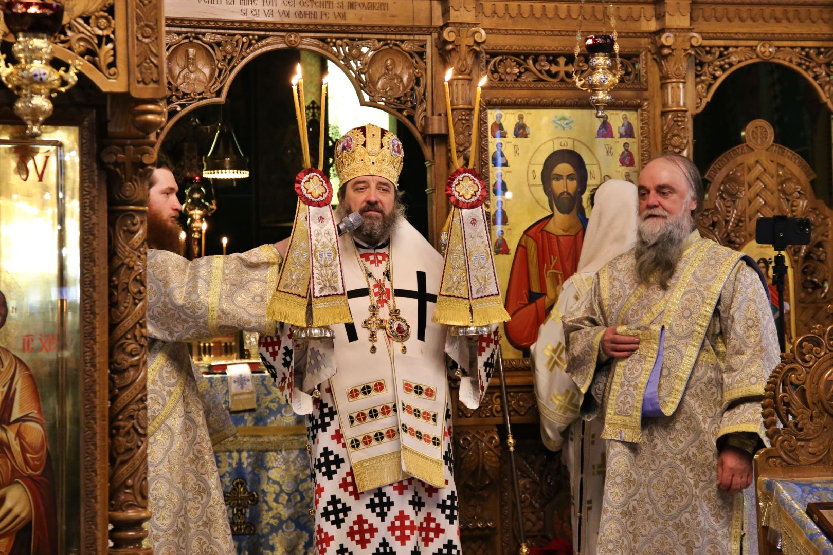 Foto: Flavius Popa Părinții Cleopa Ilie, Ioanichie Bălan și Paisie Olaru au fost pomeniți la Mănăstirea Sihăstria